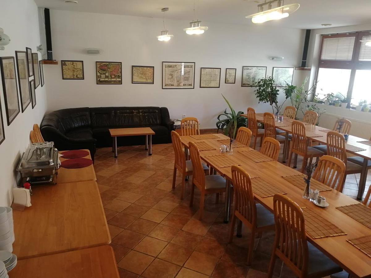 Penzion Hurka Pardubice Kültér fotó